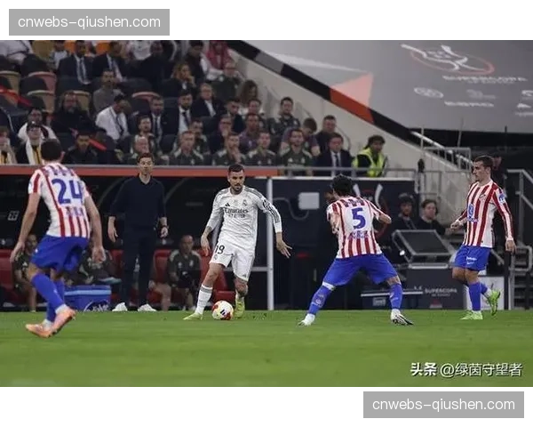 塞维利亚主帅在赛前发布会强调，对阵皇马将坚持高位逼抢以遏制其反击起点