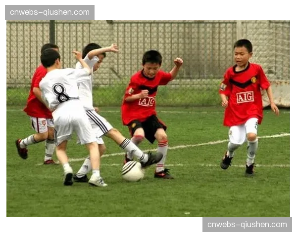 英超“足球进校园”倡议于三月在曼彻斯特启动 英超“足球进校园”倡议于三月在曼彻斯特启动