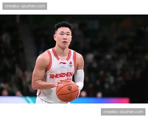 独家专访某MVP候选人：谈论其休赛期重点加练的低位背身脚步